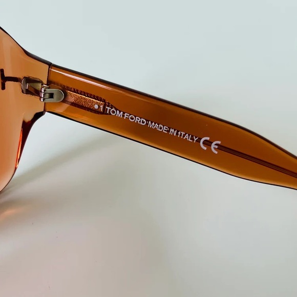 💯- Authentic- New - TOM FORD Bailey Sunglasses TF885 45Y - Picture 13 of 17